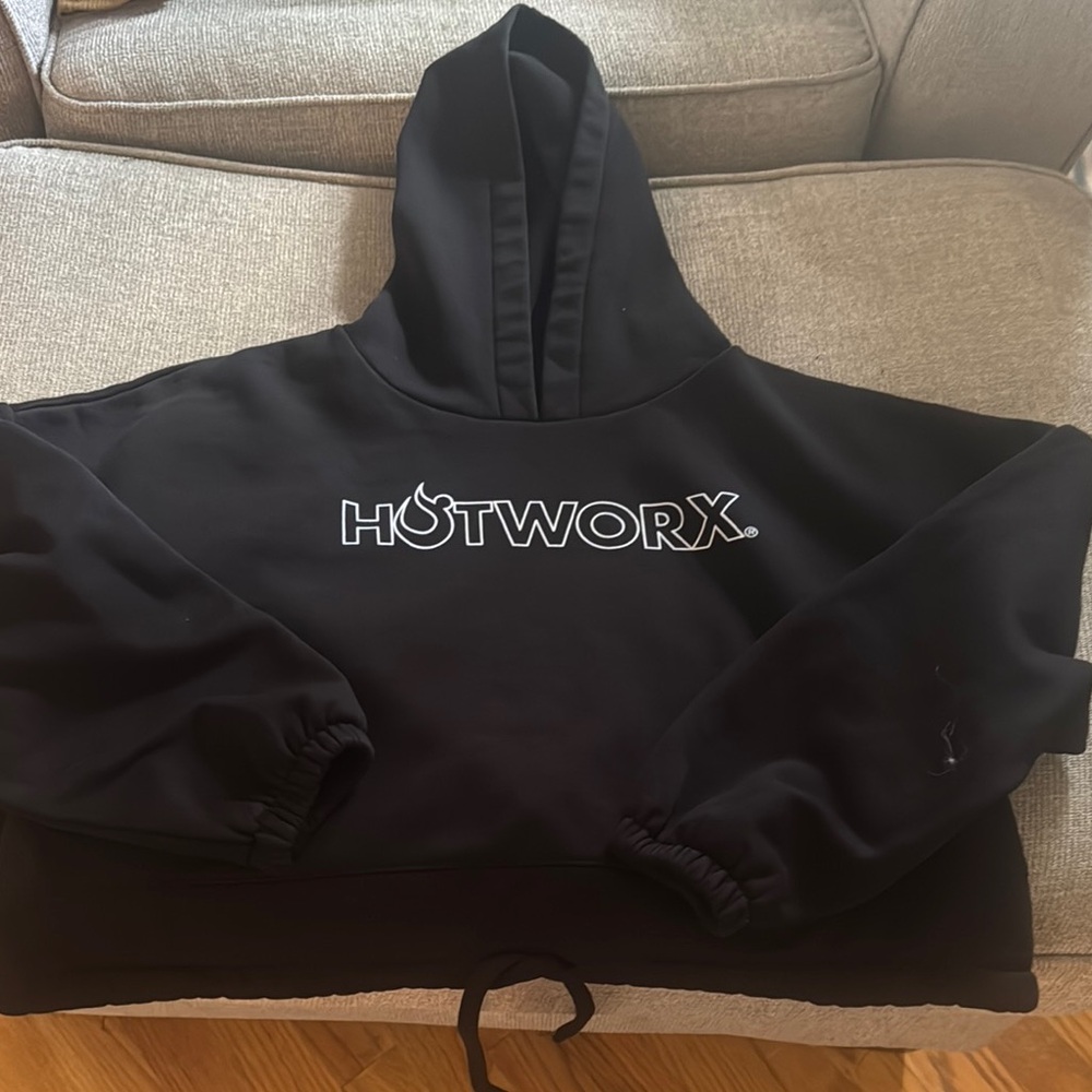 Hotworx Black cropped Hoodie